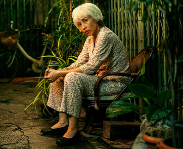 เตรียมระเบิดความฮาหนังยำสุดขั้ว “สแคร์รั่วมูฟวี่ฯ” เปิดตัวผู้รับบทอาม่า “กิ๊ก-สุวัจนี” หวนคืนจอเงินในรอบ 18 ปี